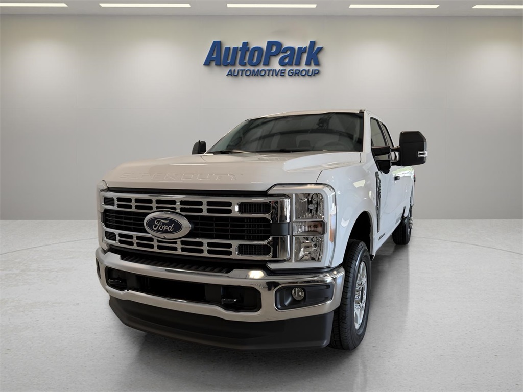2026 Ford F-250 XLT photo 3