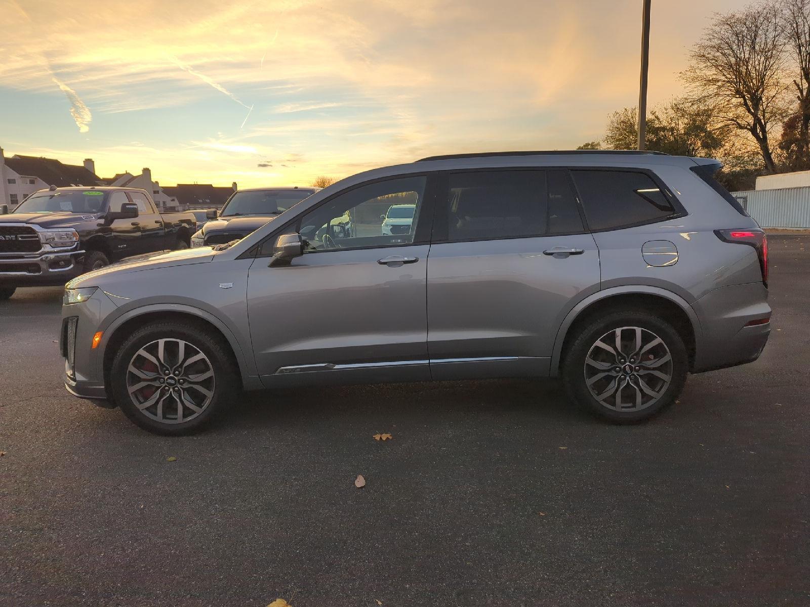 2023 Cadillac XT6 Sport photo 4