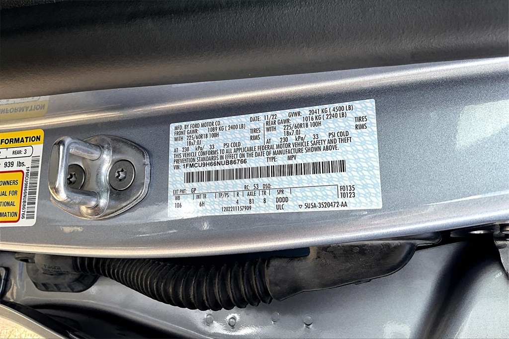 2022 Ford Escape SEL photo 35