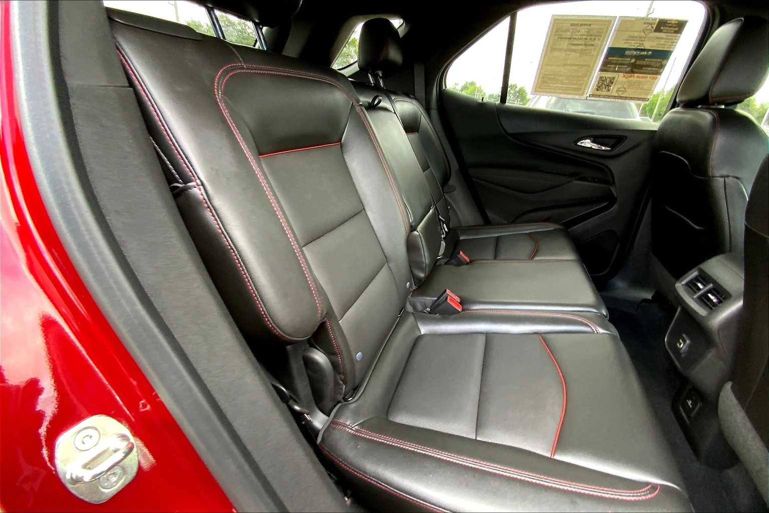 2022 Chevrolet Equinox RS photo 19