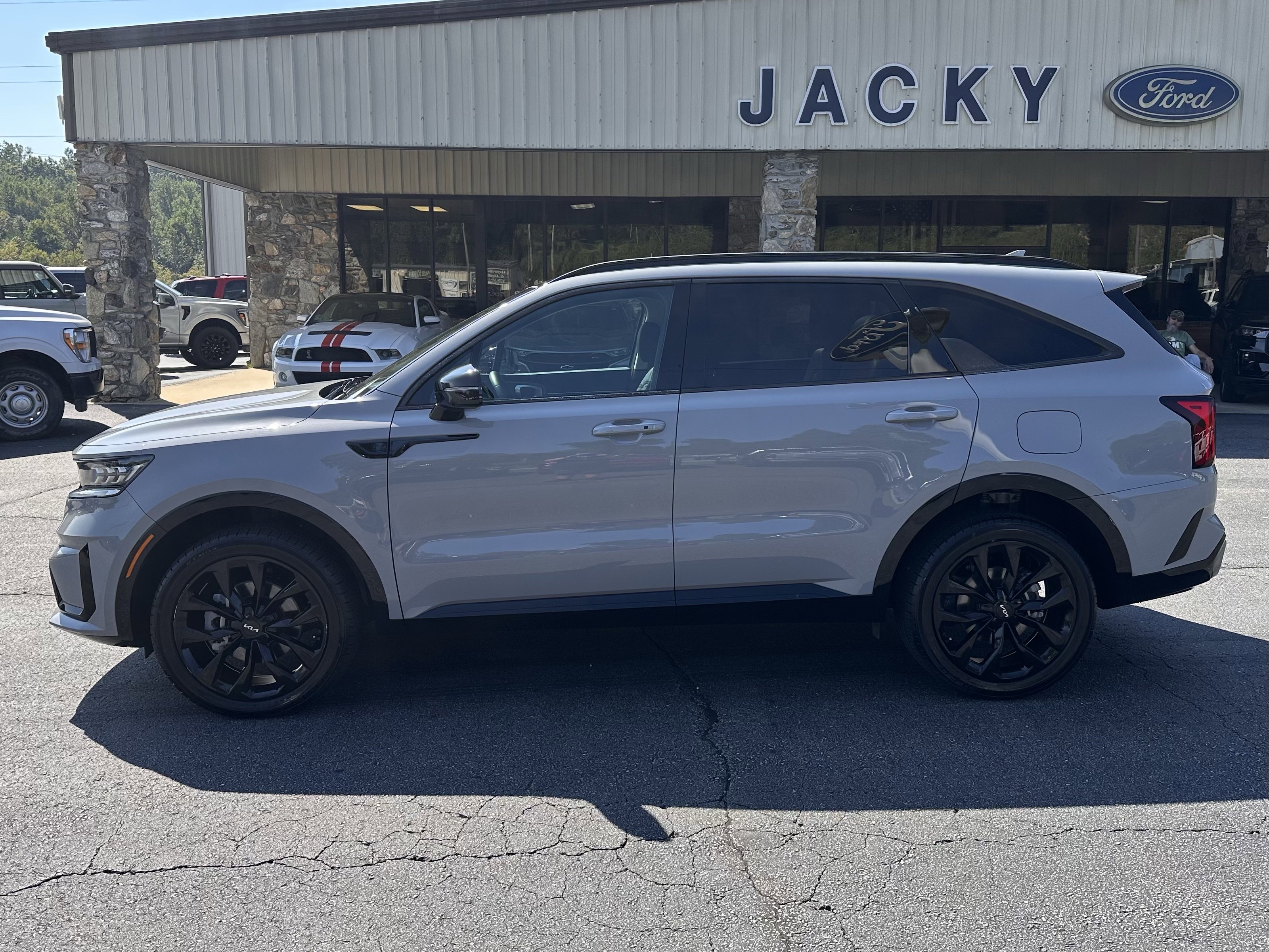 2022 Kia Sorento SX's photo