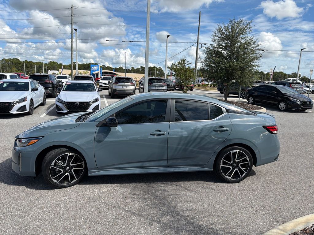 2024 Nissan Sentra SR photo 4