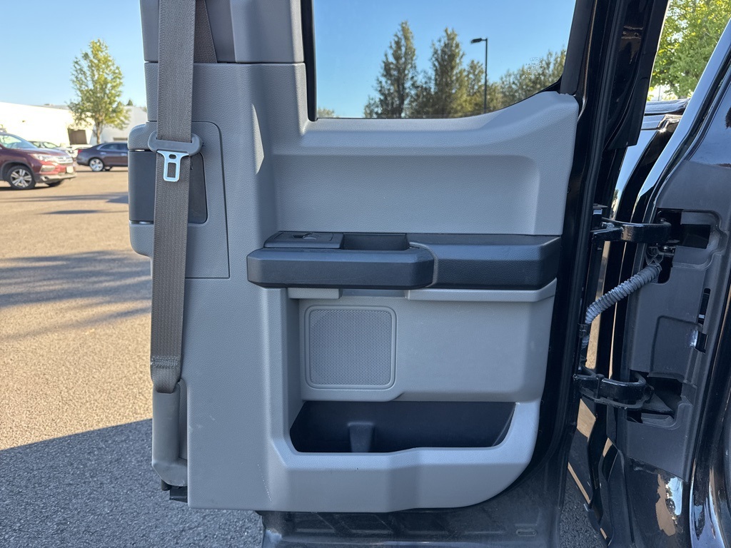 2017 Ford F-150 XL photo 20