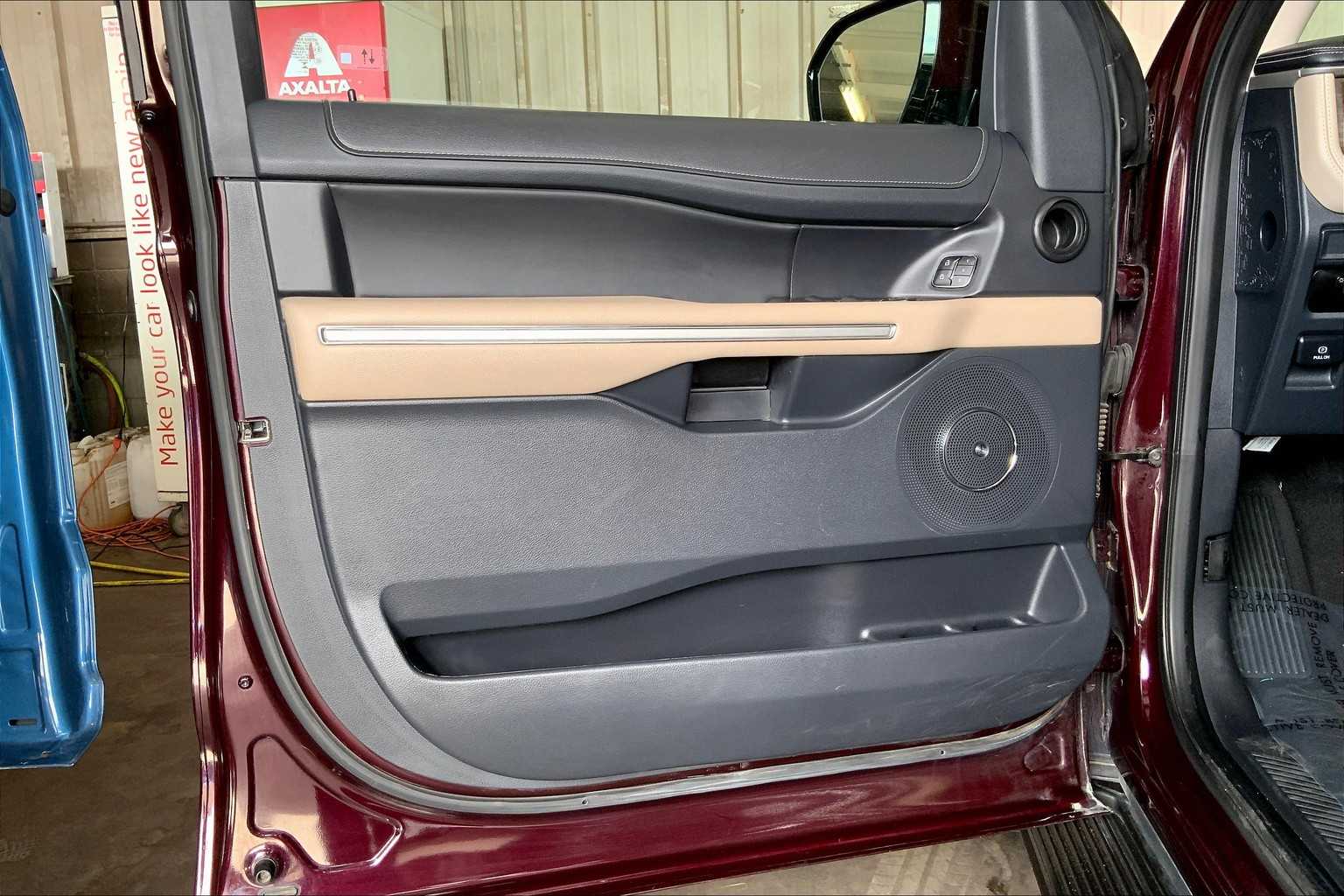 2024 Ford Expedition MAX Limited photo 19