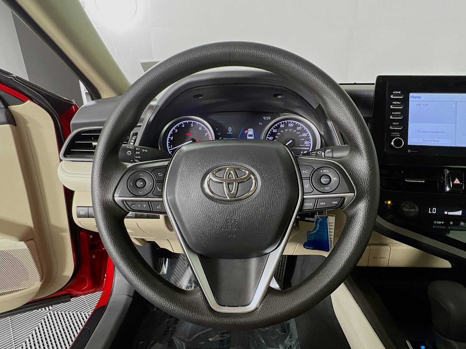2023 Toyota Camry LE photo 10