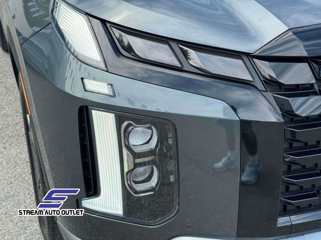 2025 Hyundai Palisade Limited photo 8