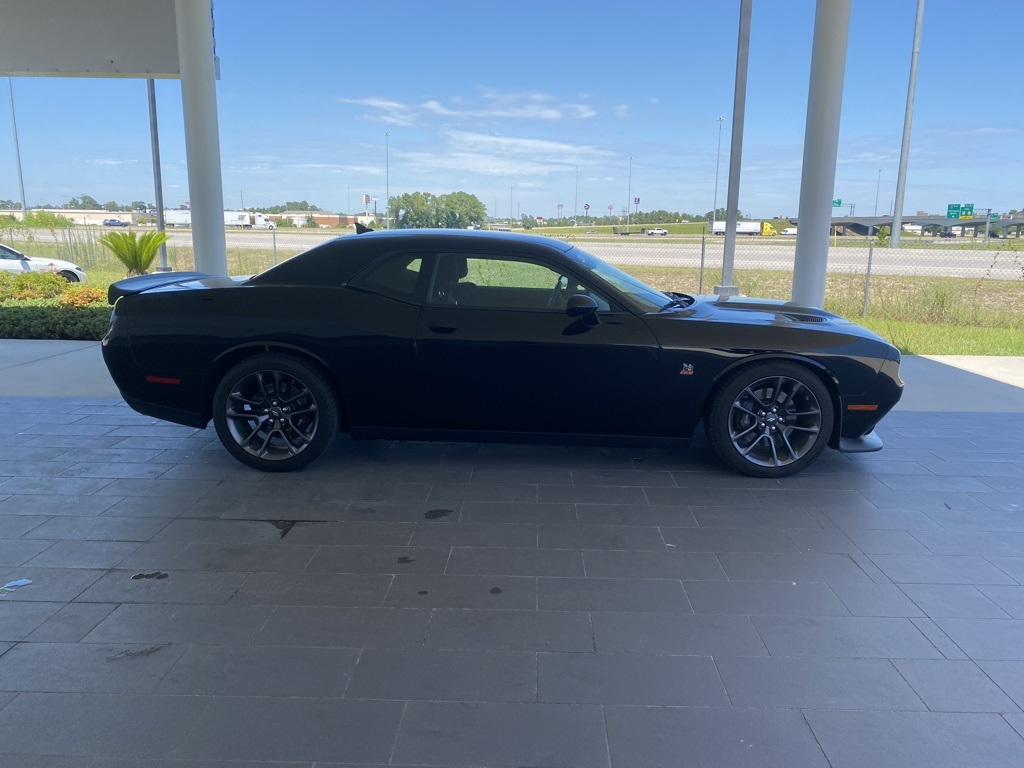 2023 Dodge Challenger R/T Scat Pack photo 4