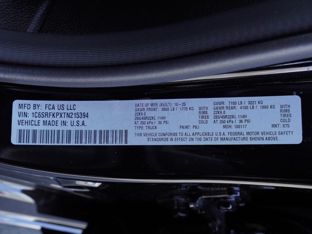 New 2026 Diamond Black Crystal Pearl-Coat Exterior Paint RAM Tungsten image 32