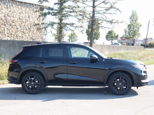 2026 Honda HR-V Sport photo 2