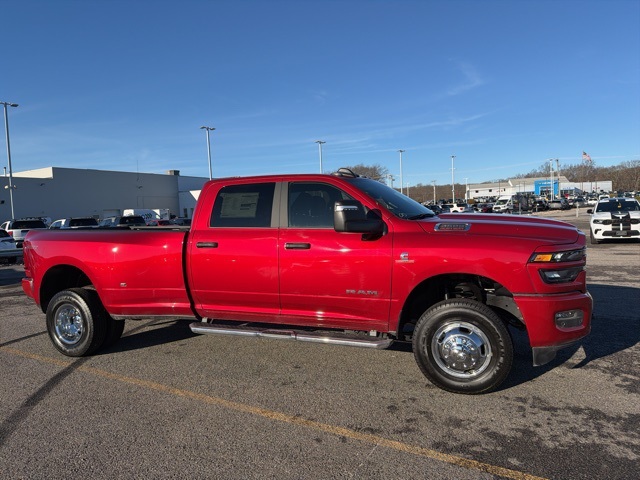2026 Ram 3500 Big Horn photo 2