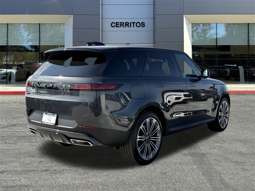 2025 Land Rover Range Rover Sport SE photo 4