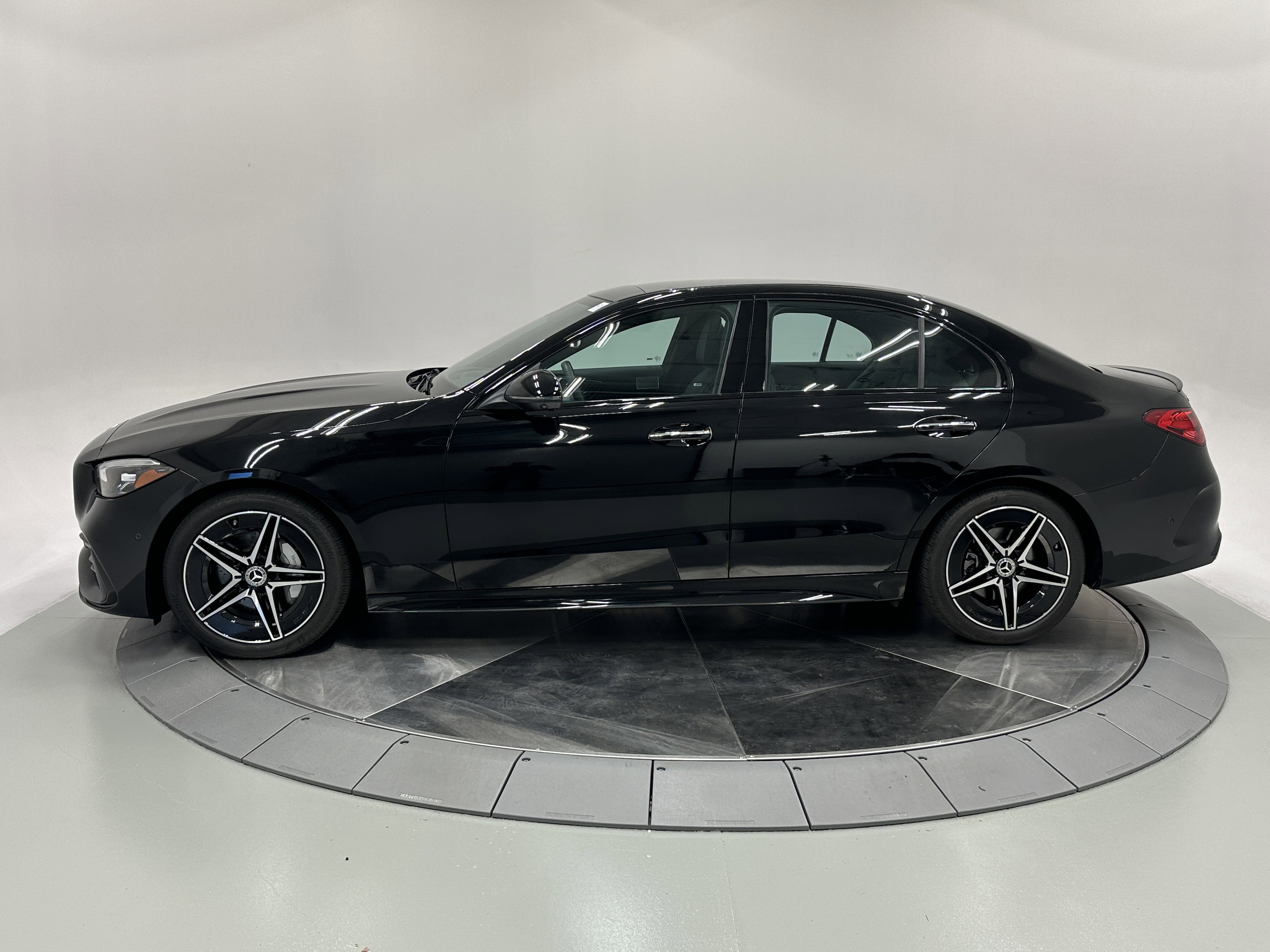 2024 Mercedes Benz C 300 Sedan AMG photo 4