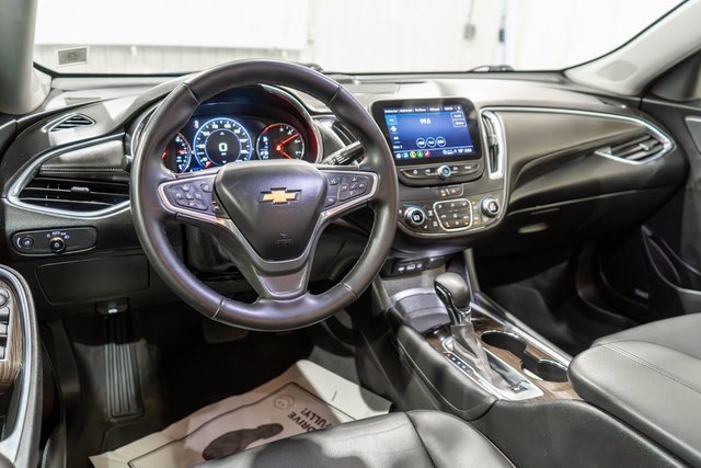 2023 Chevrolet Malibu 2LT photo 11