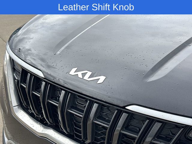 2023 Kia Carnival LX photo 21