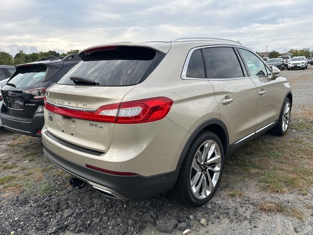 2017 Lincoln MKX Reserve photo 3