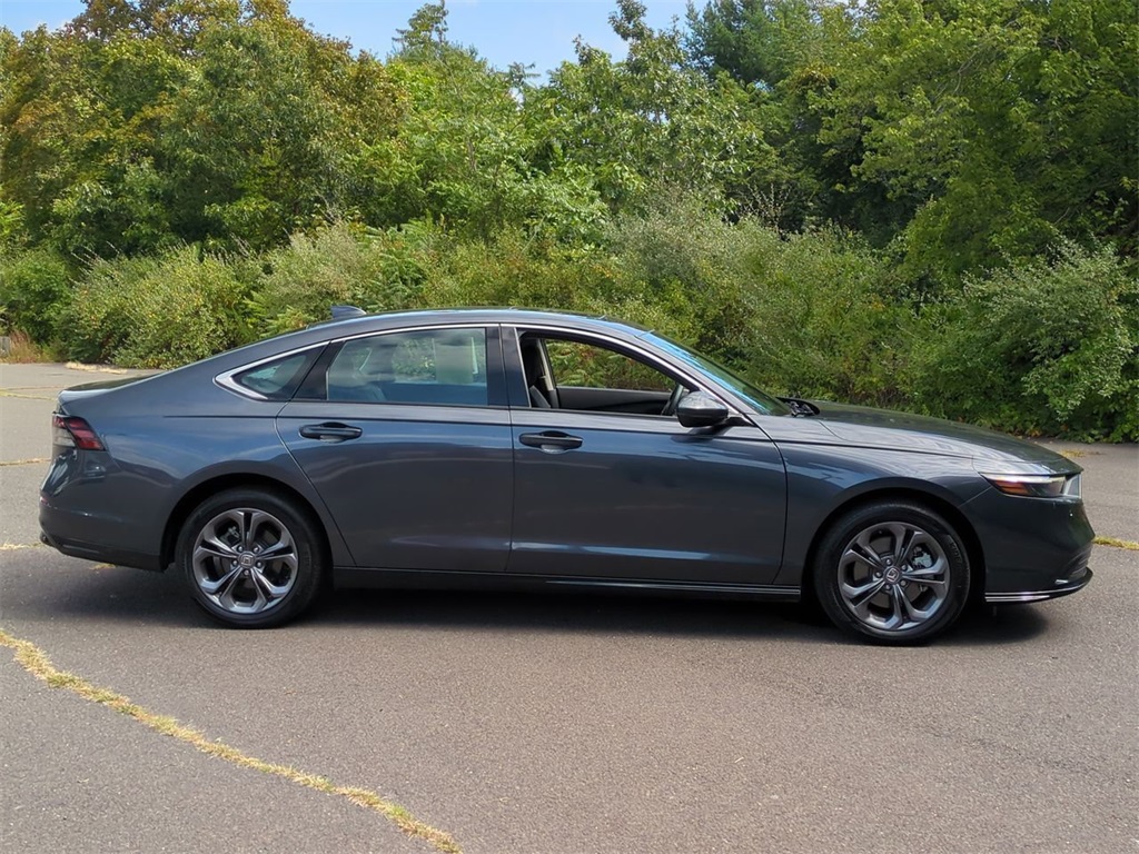 2023 Honda Accord Hybrid EX-L photo 2