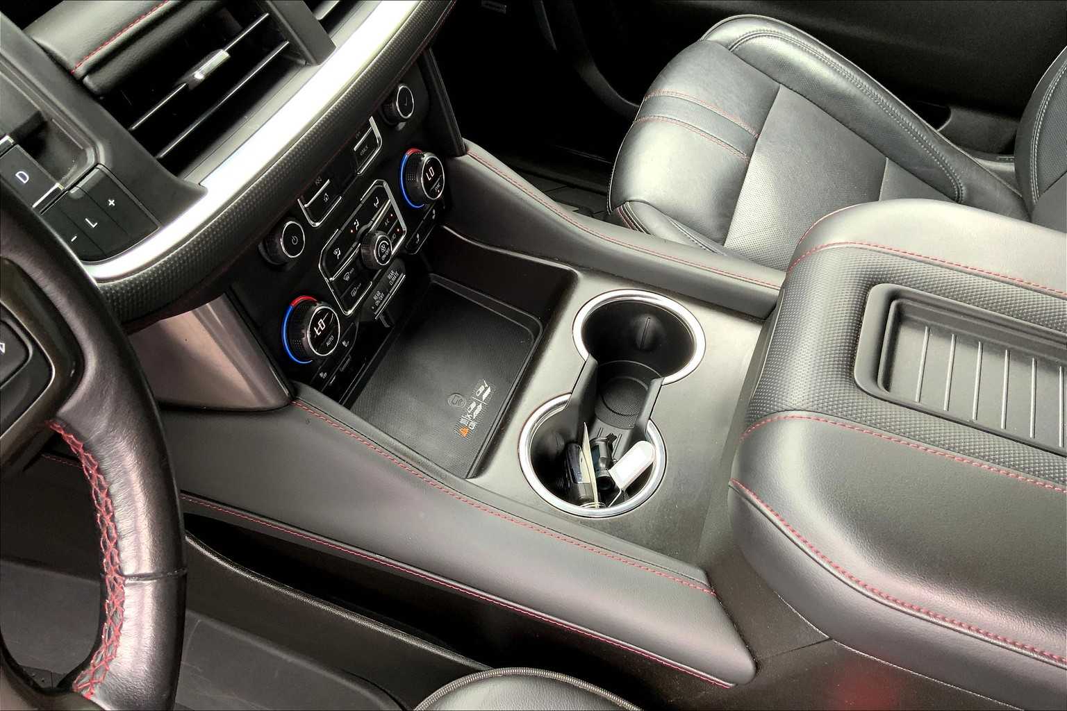 2021 Chevrolet Tahoe RST photo 15
