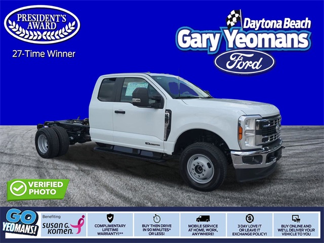 2025 Ford F-350 Base's photo