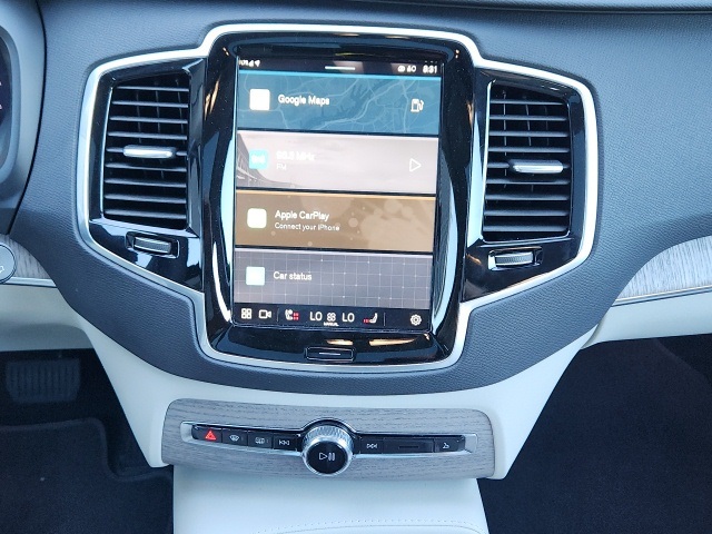 2024 Volvo XC90 Plus photo 23