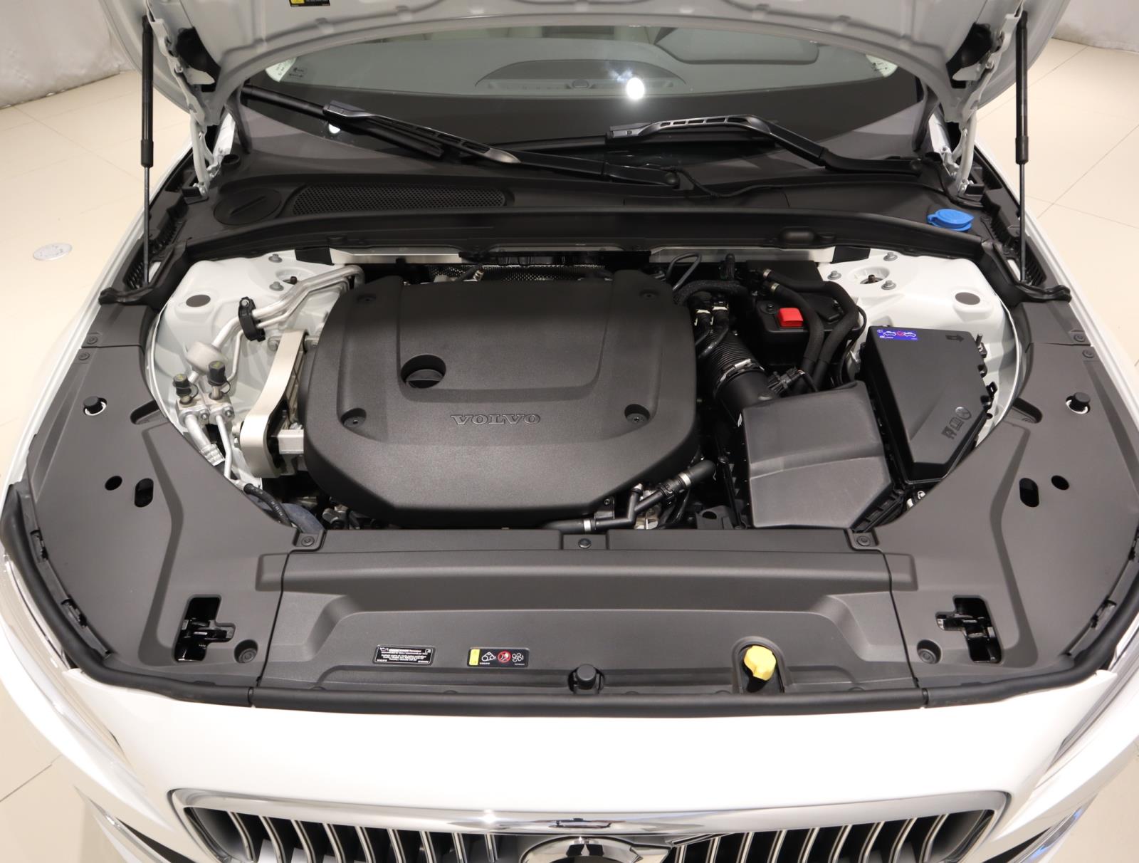 2025 Volvo S90 Plus photo 10