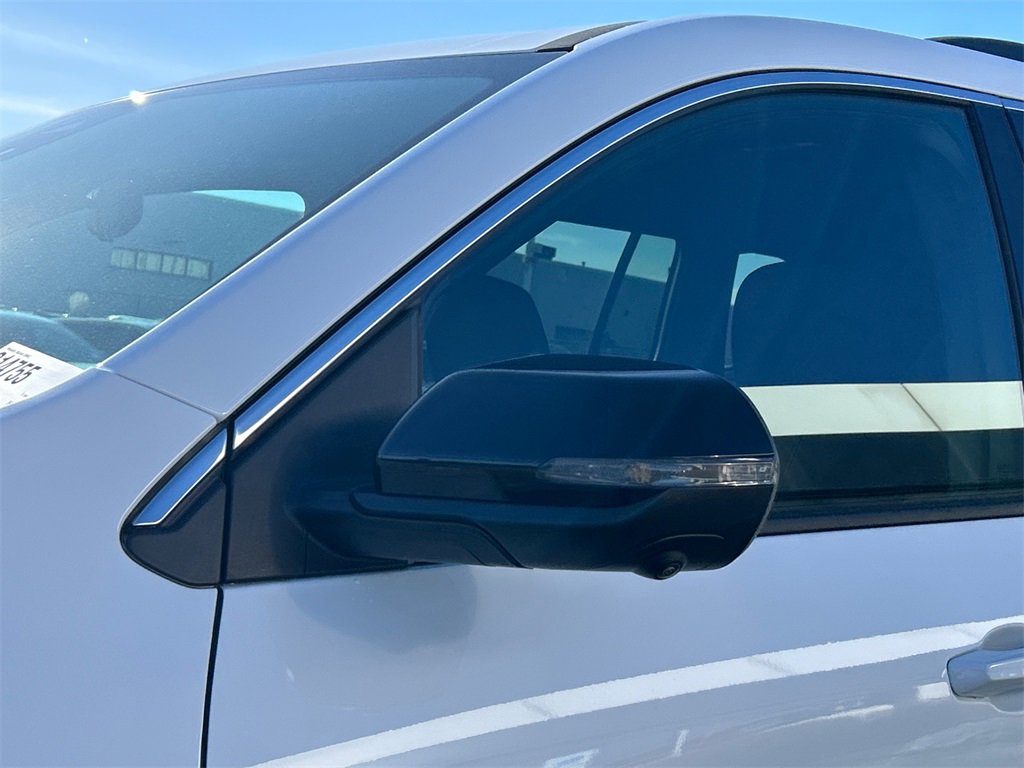 2026 GMC ACADIA - Image 11