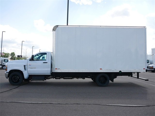 2024 Chevrolet Silverado 5500HD Work Truck photo 3