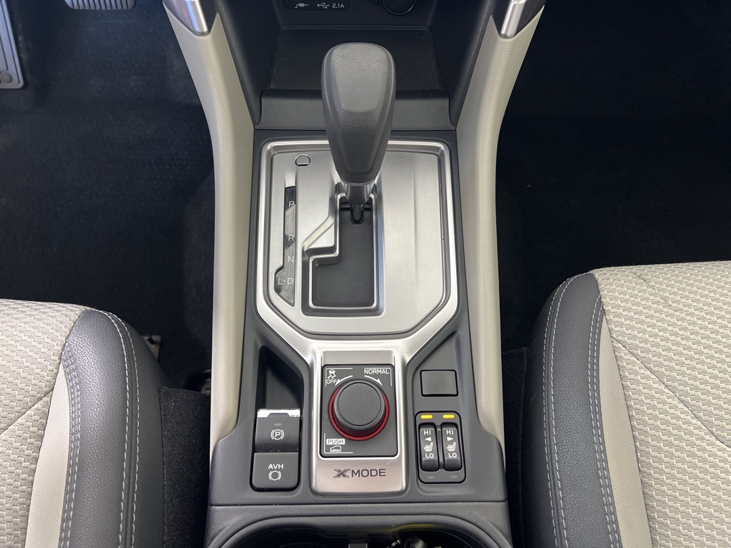 2023 Subaru Forester Premium photo 3