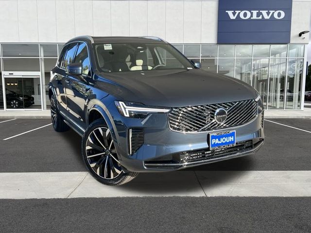2026 Volvo XC90 Plus's photo