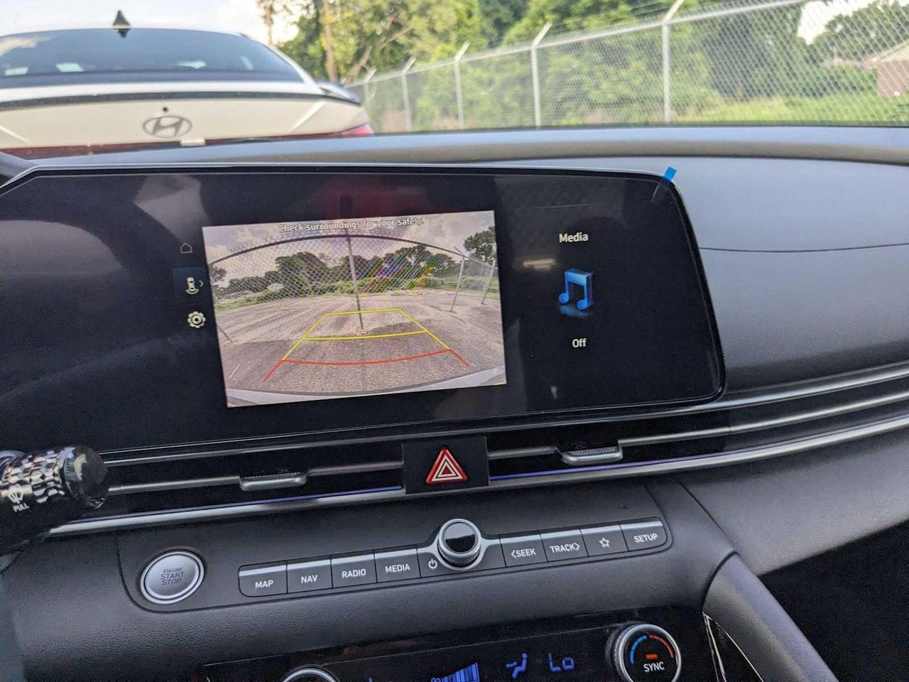 2025 Hyundai Elantra SEL Convenience photo 14