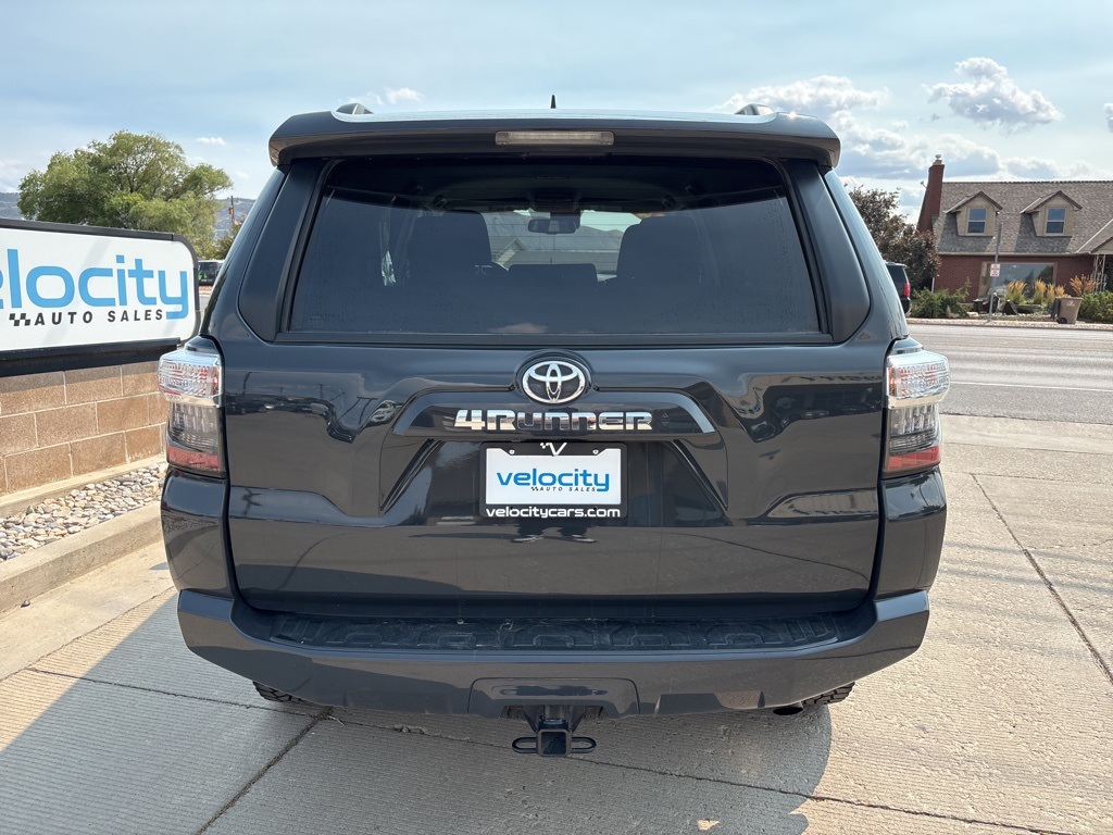 2024 Toyota 4Runner SR5 photo 4