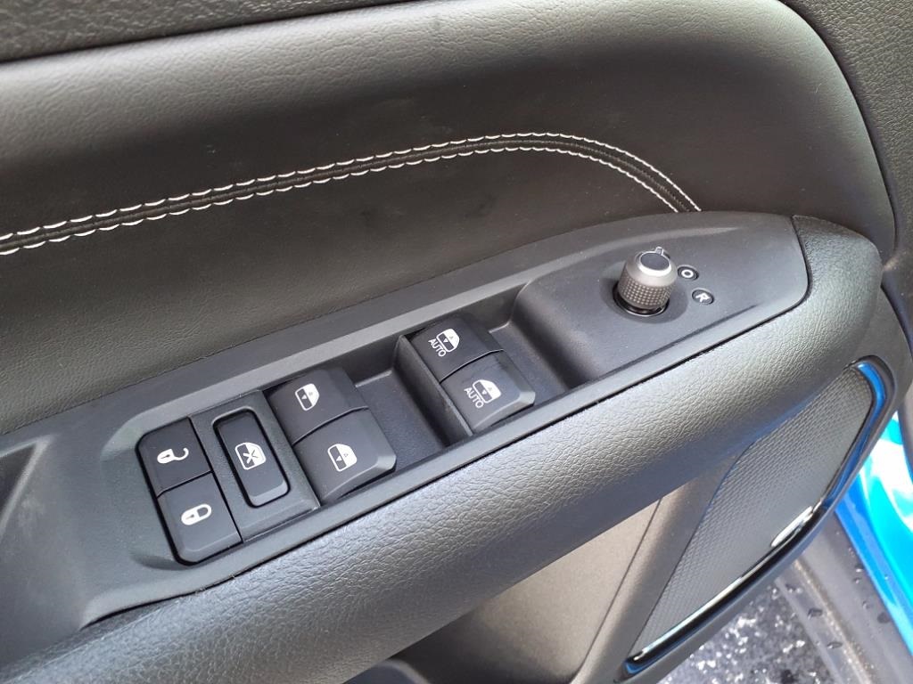 2023 Jeep Compass Altitude photo 9