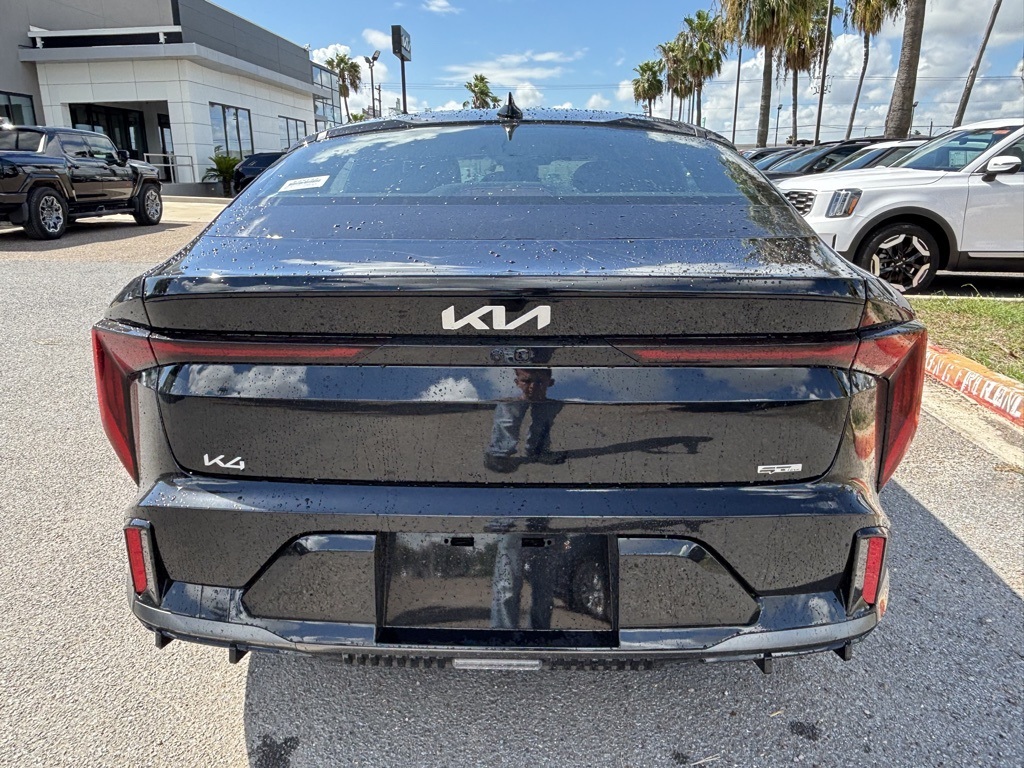 2025 Kia K4 GT-Line photo 6