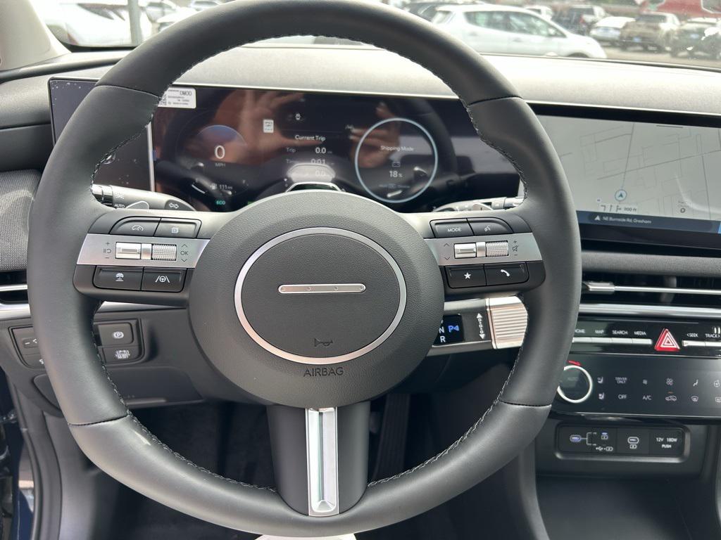 2025 Hyundai Tucson Hybrid Limited photo 11