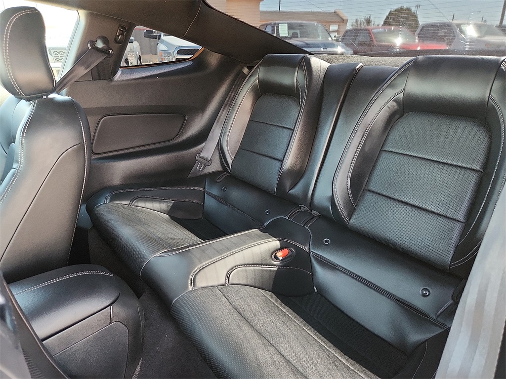 2022 Ford Mustang GT Premium photo 9