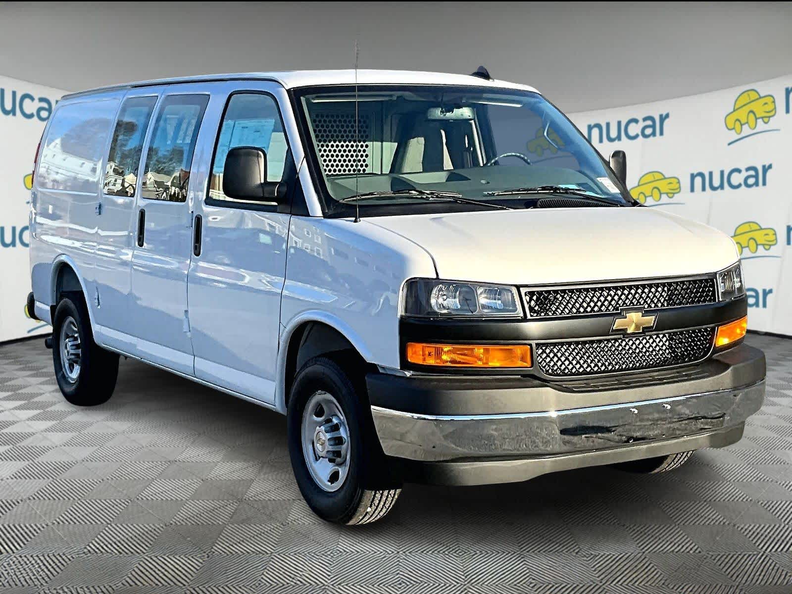 2025 Chevrolet Express Cargo Work Van's photo