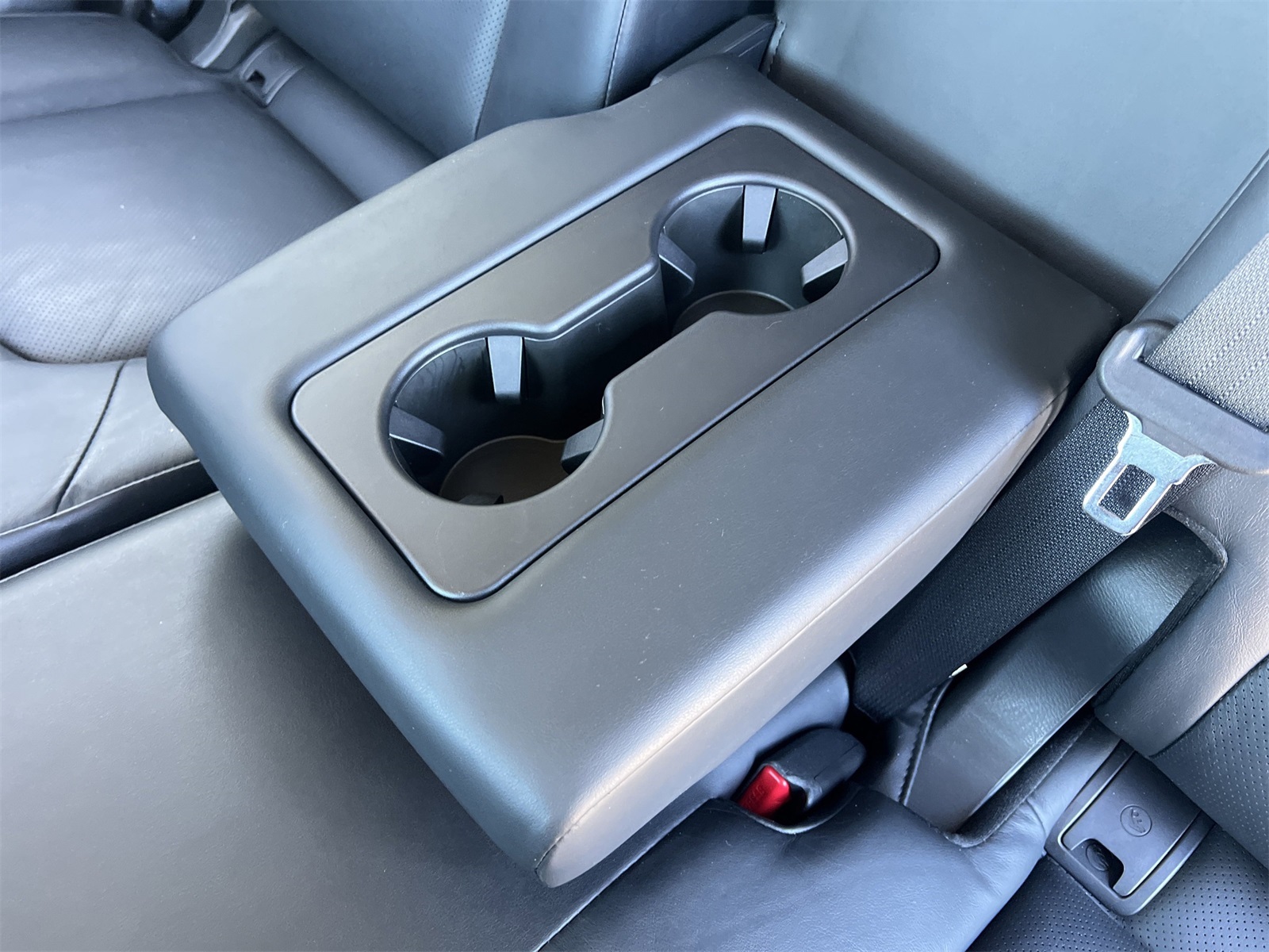 2021 Nissan Armada SL photo 24