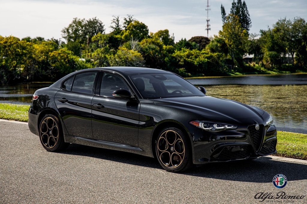 2025 Alfa Romeo Giulia Intensa's photo