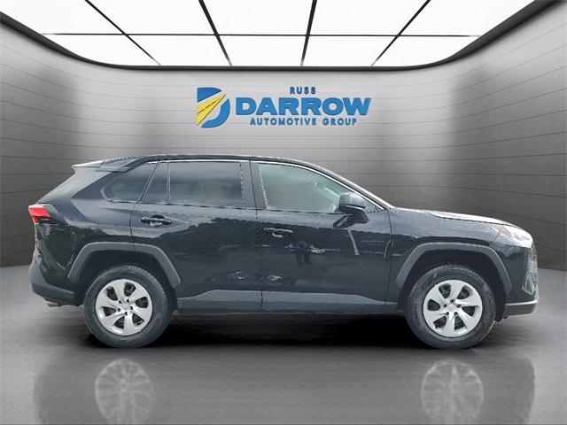 2024 Toyota RAV4 LE photo 3