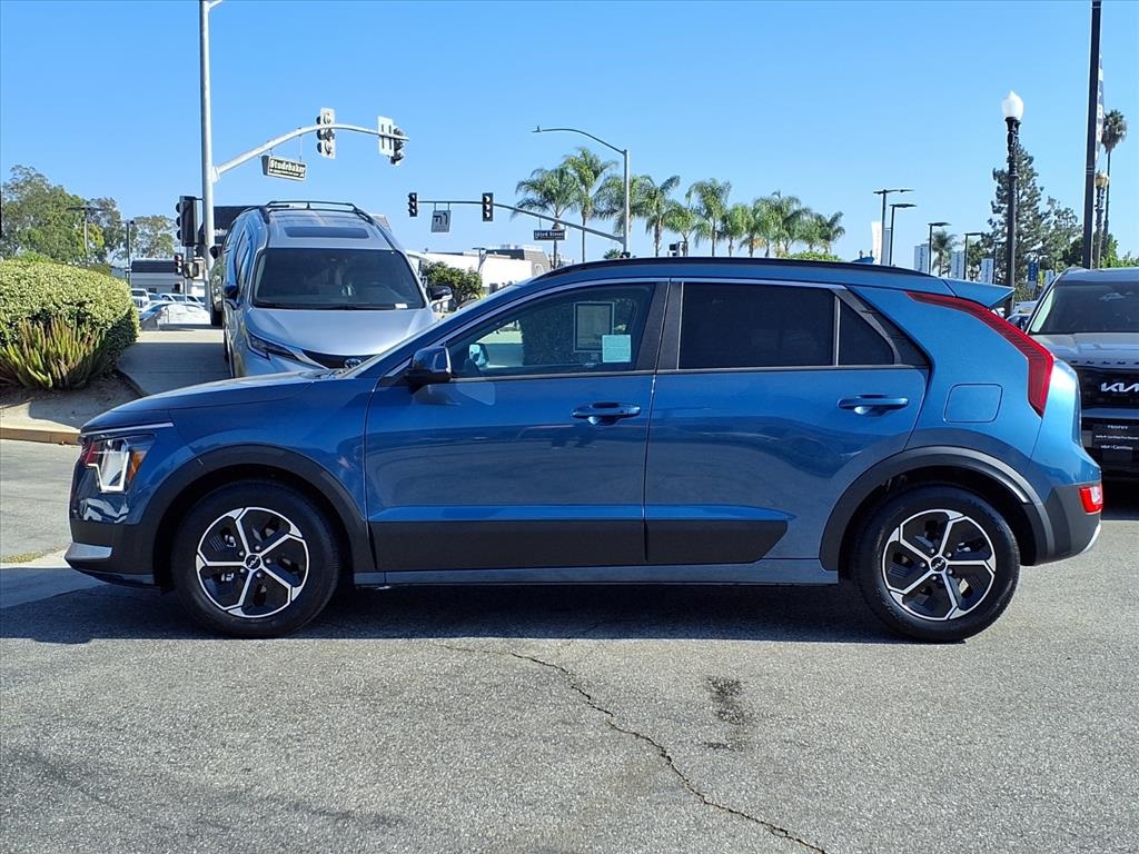 2025 Kia Niro EX photo 2
