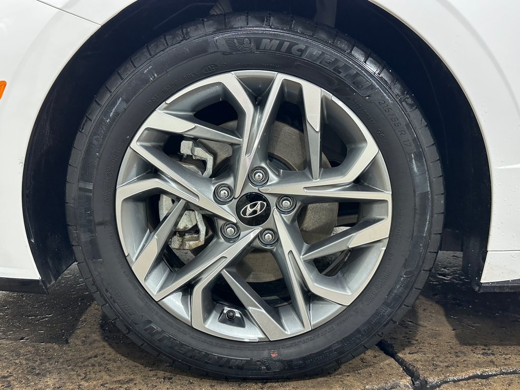 2023 Hyundai Sonata SEL photo 3