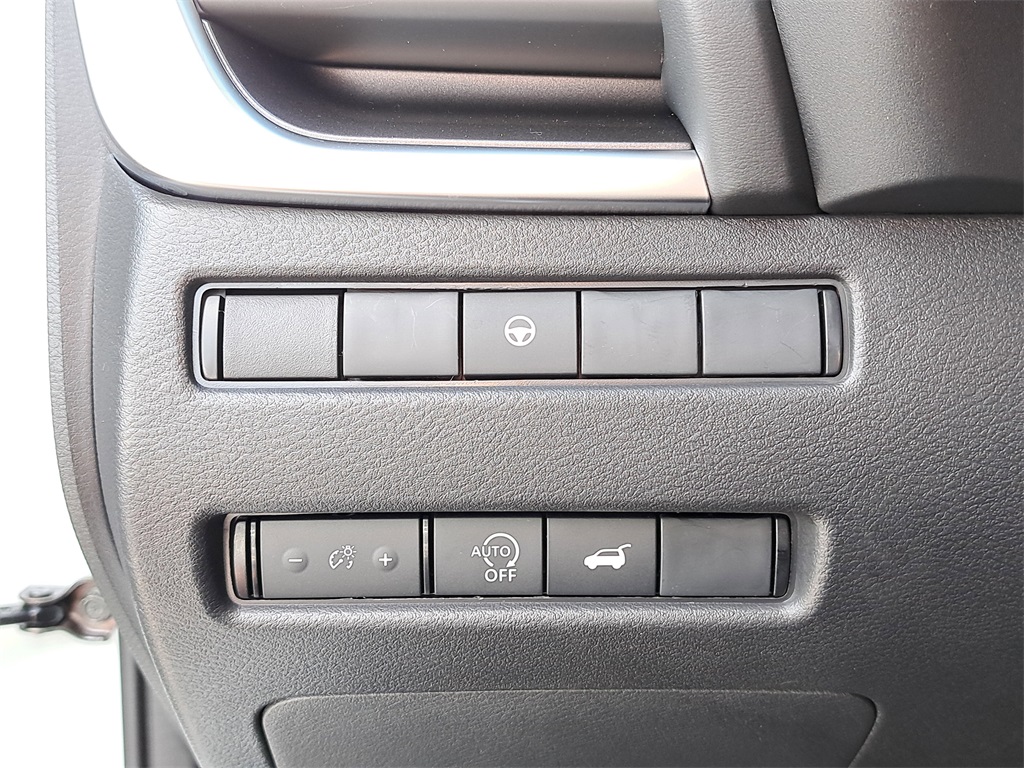 2026 Nissan Rogue SV photo 23