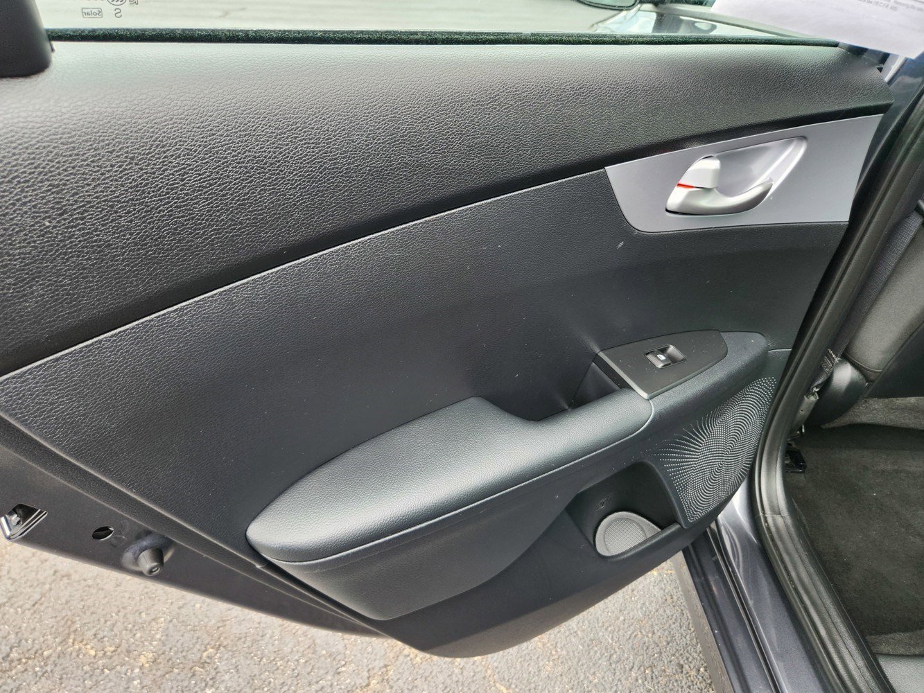 2024 Kia Forte LXS photo 33