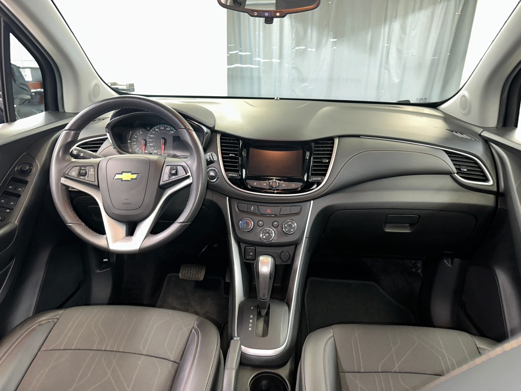 2022 Chevrolet Trax LT photo 25
