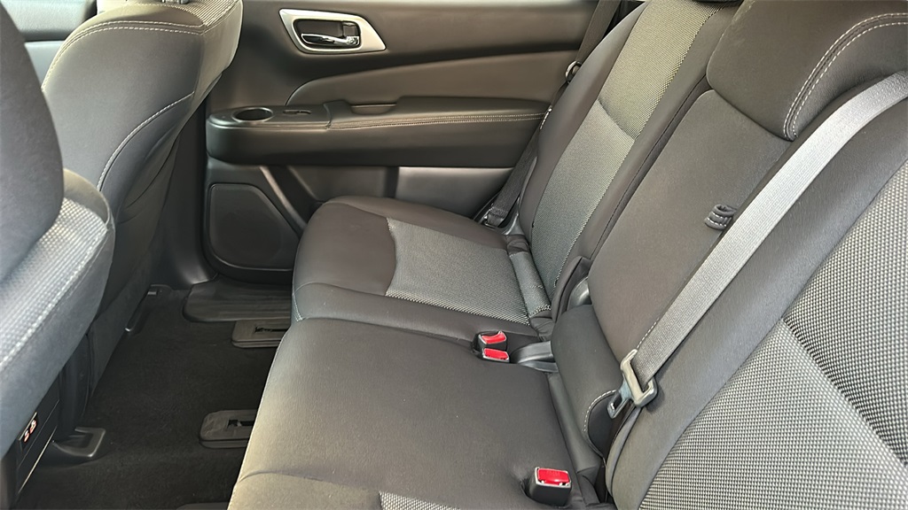 2020 Nissan Pathfinder SV photo 30