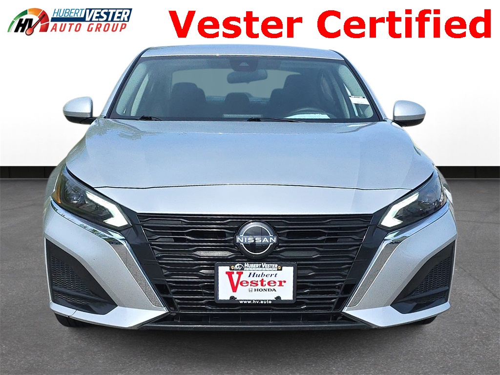 2023 Nissan Altima 2.5 SV photo 2