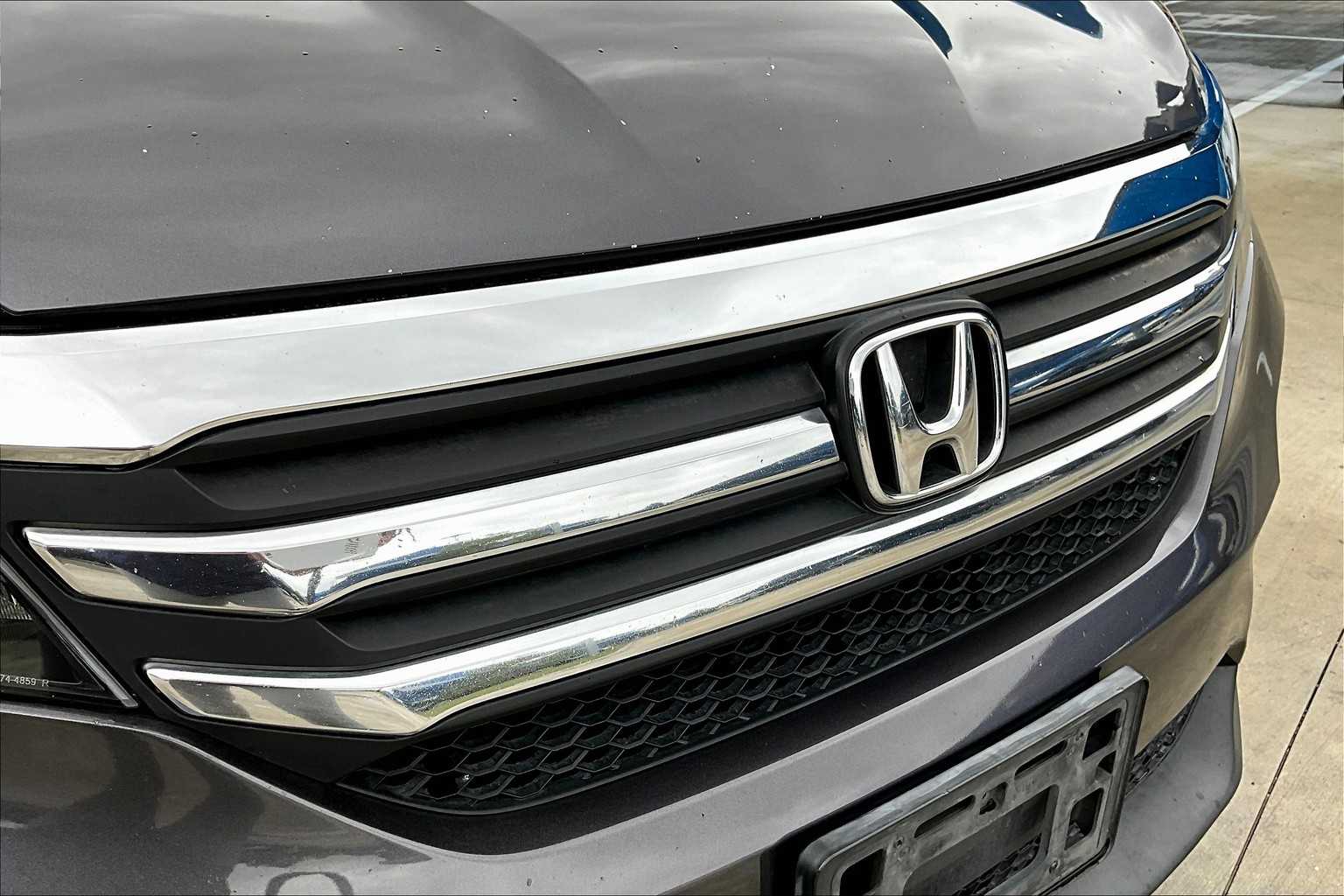 2017 Honda Pilot EX photo 27