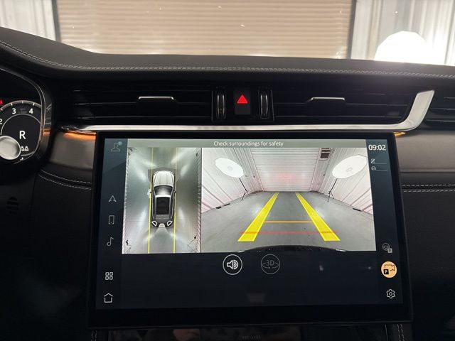 2025 Jaguar F-PACE P400 R-Dynamic S photo 17