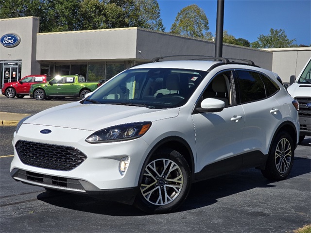 2020 Ford Escape SEL photo 2