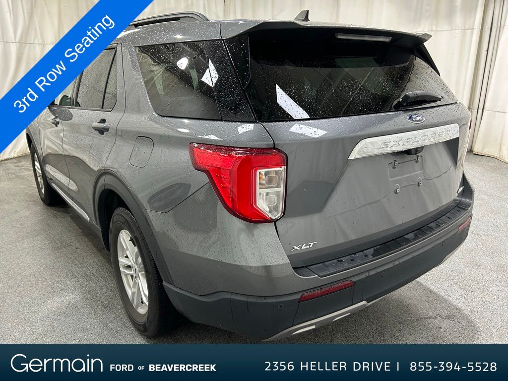 2022 Ford Explorer XLT photo 2