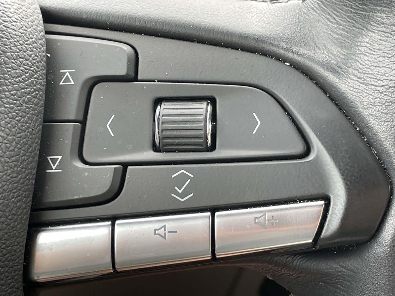 2022 Cadillac XT4 Luxury photo 25